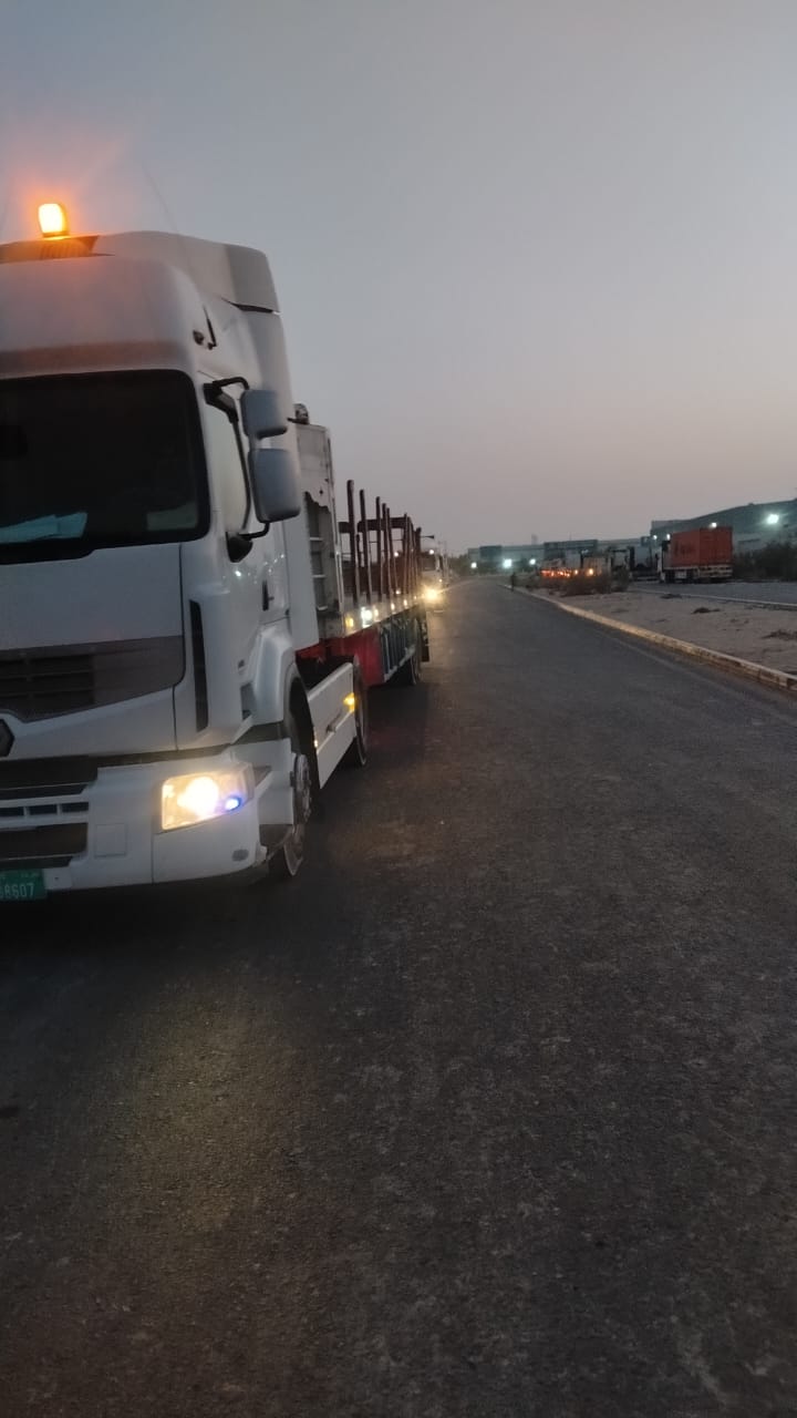 7 ton truck rental in Dubai with driver - Cargo Hub