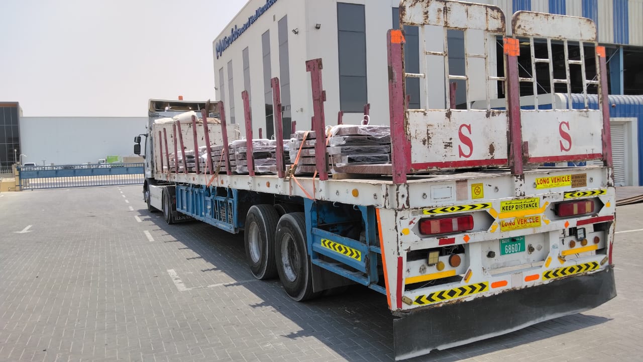 10 ton truck rental in Dubai with driver - Cargo Hub